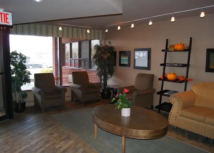 Quality Inn&Suites PE Trudeau Airport Dorval