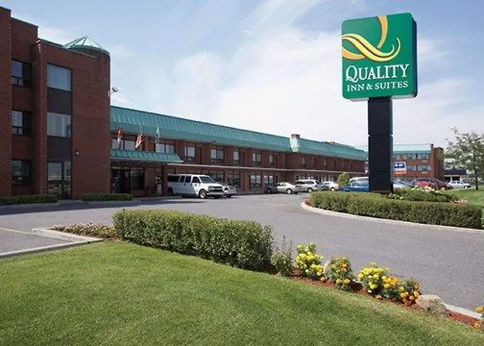 Quality Inn&Suites PE Trudeau Airport Dorval